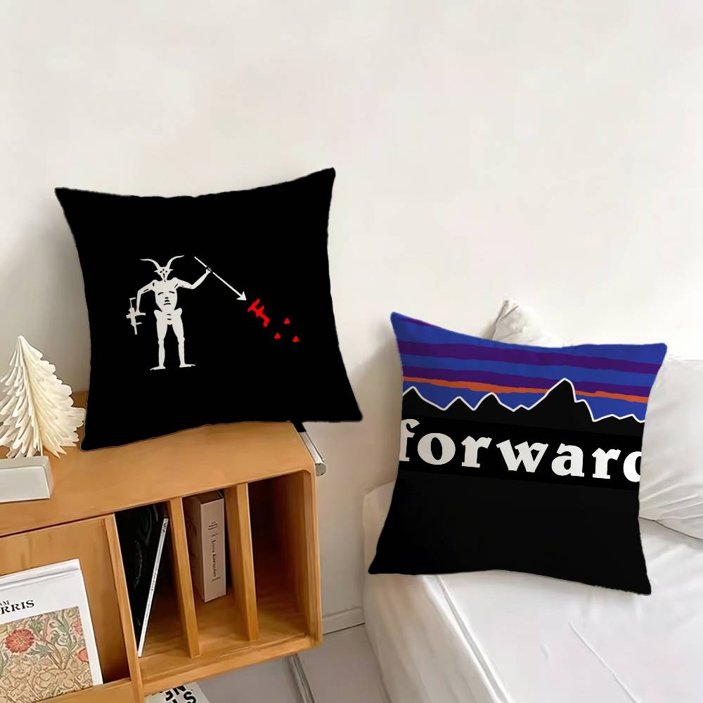 غطاء وسادة من Pirate Forward O - مراجعة Home Textiles Group وسعره